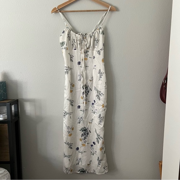 *SOLD C* Cider Floral Drawstring slit Midi dress Ivory size small - Picture 3 of 7